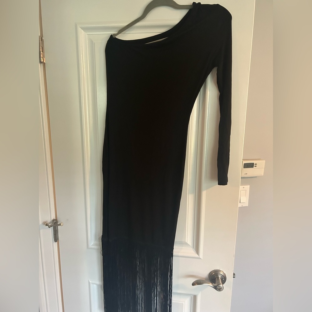 Off shoulder blank fringe dress ** worn once for a themed party ** 🖤🖤🖤